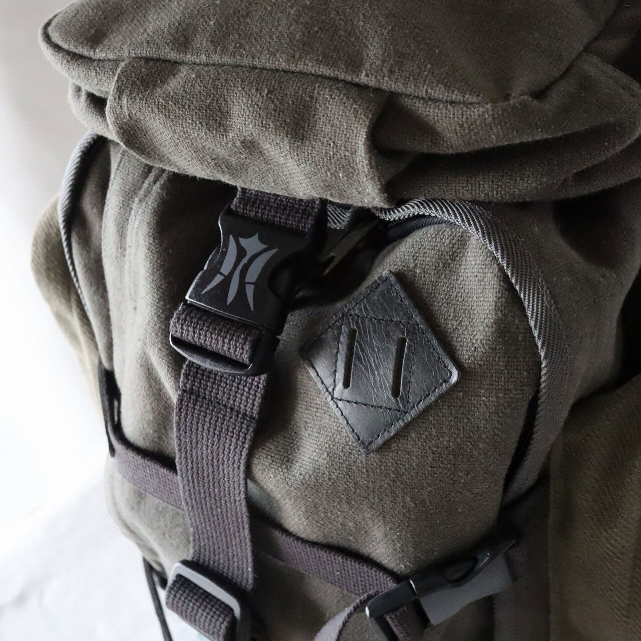 【Deadstock Item】バックパック / Convertible 2WAY Backpack/ スミクロ×アッシュシルバー・ボトム