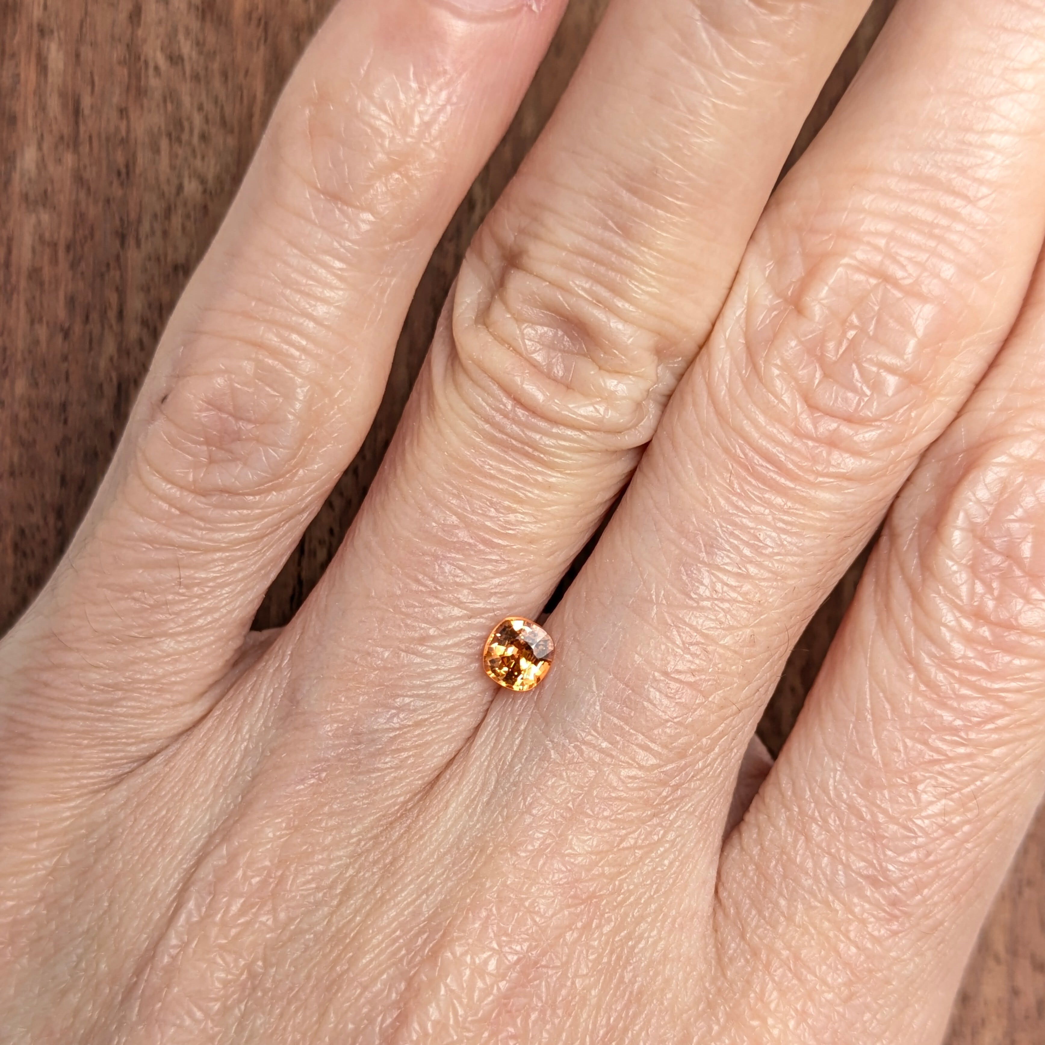 スペサルティンガーネットルース【0.47ct】PRO208525 | Gem's Subculture