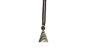 Natural triangle Pendant ＜Silver＞