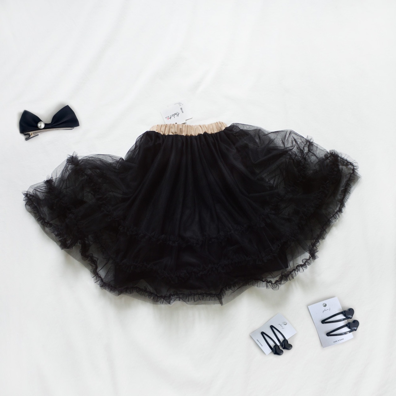 秋ームシルエットフリルスカート