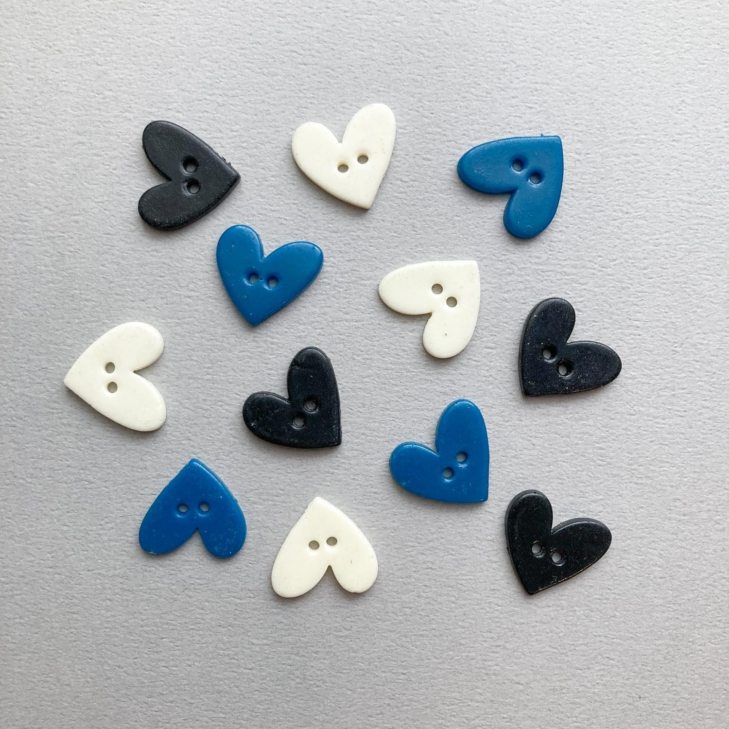 【専用出品】3セット　#252+#243+チャーム&ボタンハート4個 2fb0413de858ce5f02983ea4177e2e