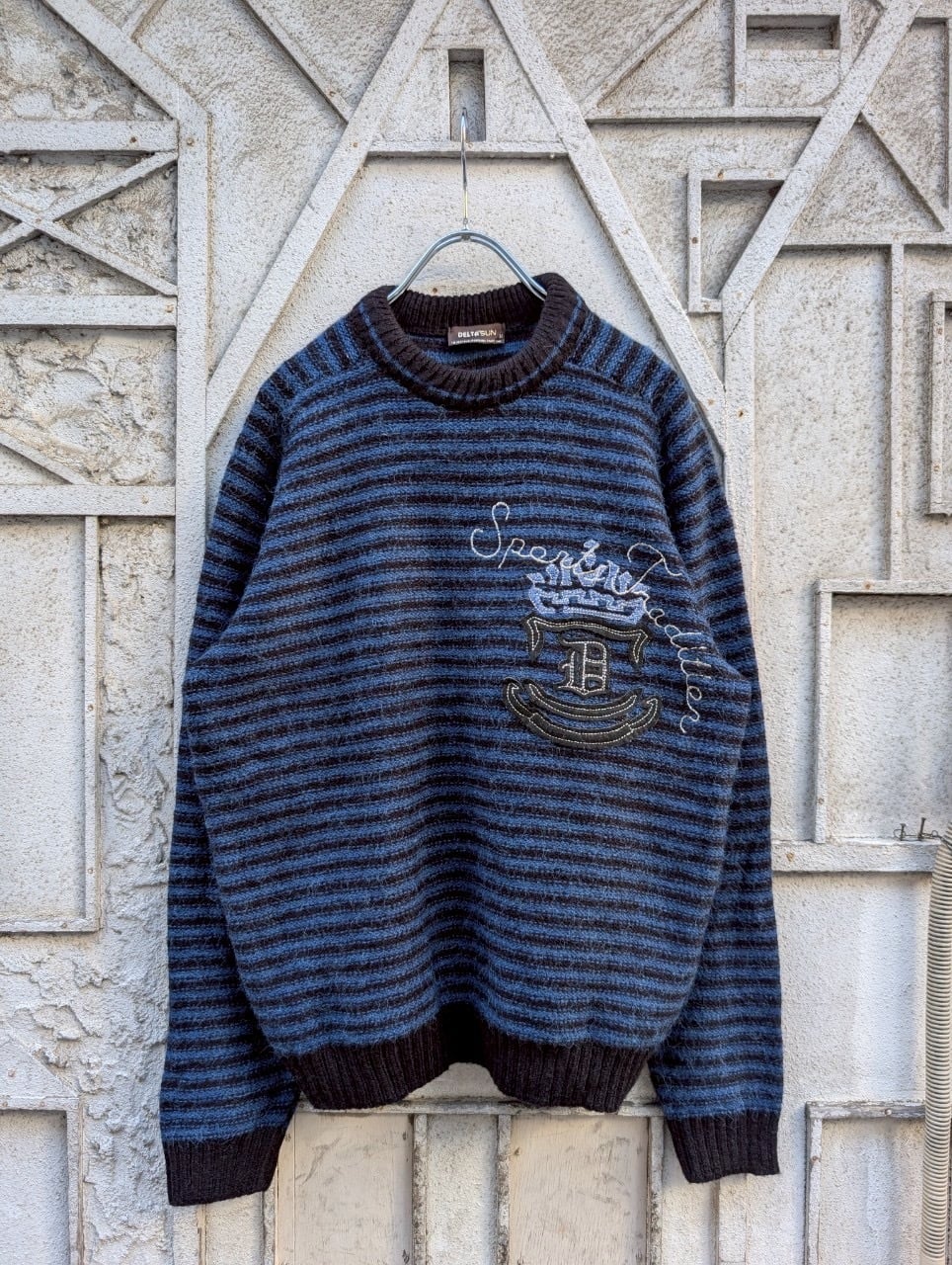 "BORDER" embroidery knit