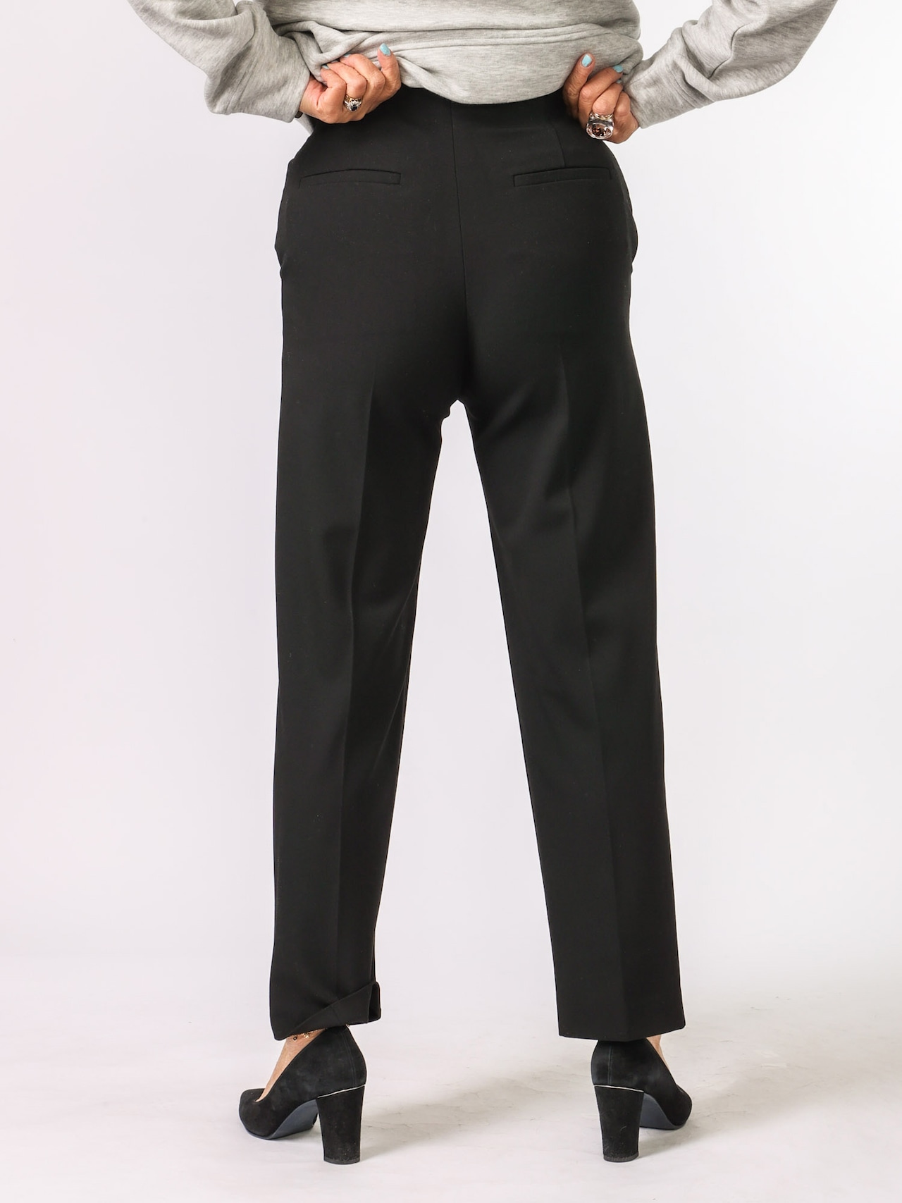 BRAHMIN(裏起毛テーパードパンツ)