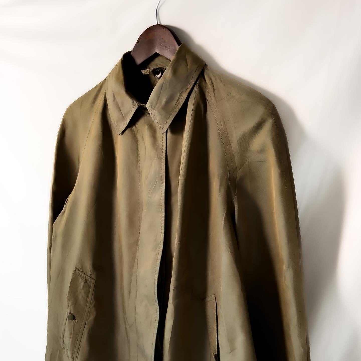 About 70s “BURBERRYS” Balmacaan coat made in France! 玉虫色 70年代