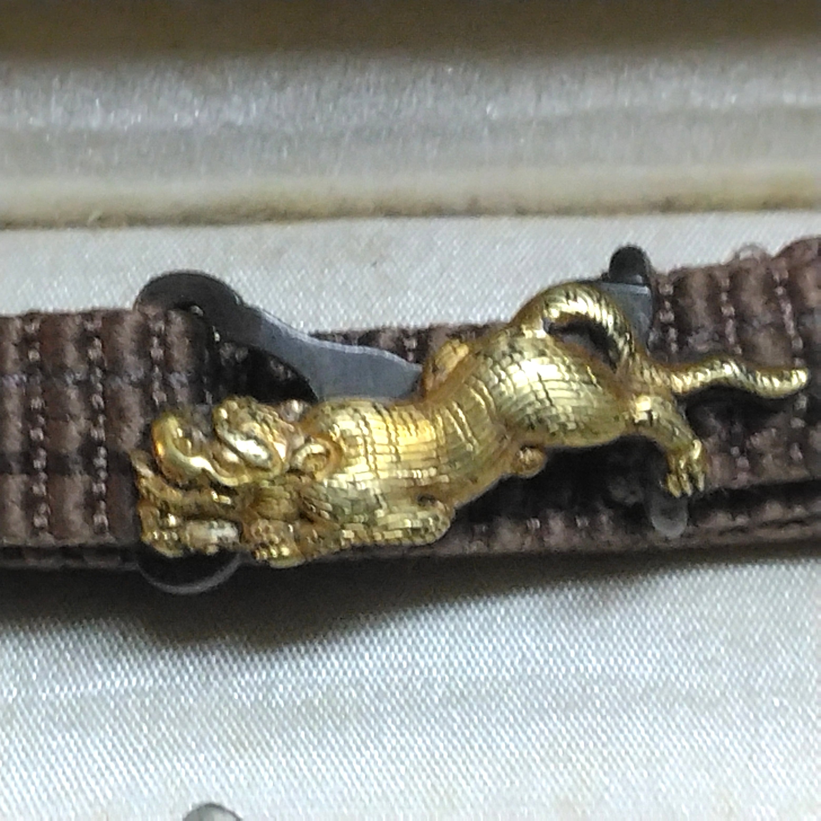 時代物 明治金工 唐獅子 帯留 メーカー共箱 dbsy13270-c | こが 時代物 明治金工 唐獅子 帯留 メーカー共箱 dbsy13270-c | こが