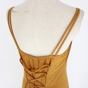 社交ダンス 衣装 スタンダード ドレス ワンピース レッスンウェア パーティドレス オーカー イエロー系 無地 シンプル ノースリーブ 黄土色 落ち着き 背中デザイン おしゃれ レディース ヨガ ダンス衣装 練習用 フレアドレス エレガント 体型カバー シンプルドレス カジュアル パーティー向け 柄なし 伸縮性ある おすすめ お出かけ用