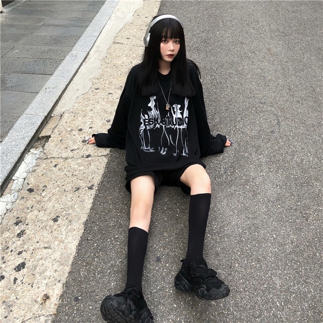 ゴスロリ 長袖 Tシャツ ロゴプリント 病み可愛い ストリート系 地雷系 オルチャン 10代 代 モード系ファッション専門店 With U