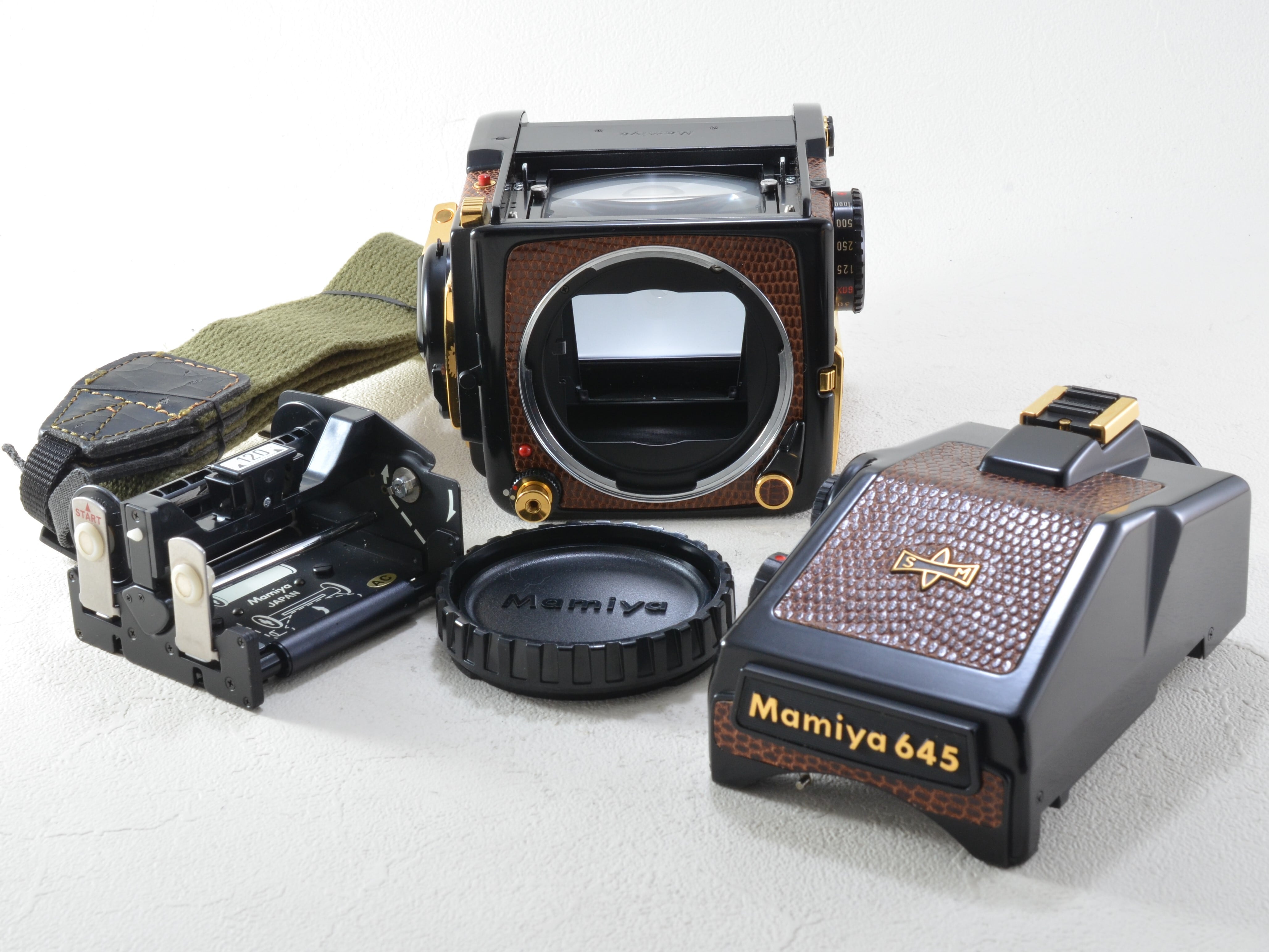 Mamiya 645 1000s ボディ ゴールデンリザード トカゲ革 マミヤ（51514