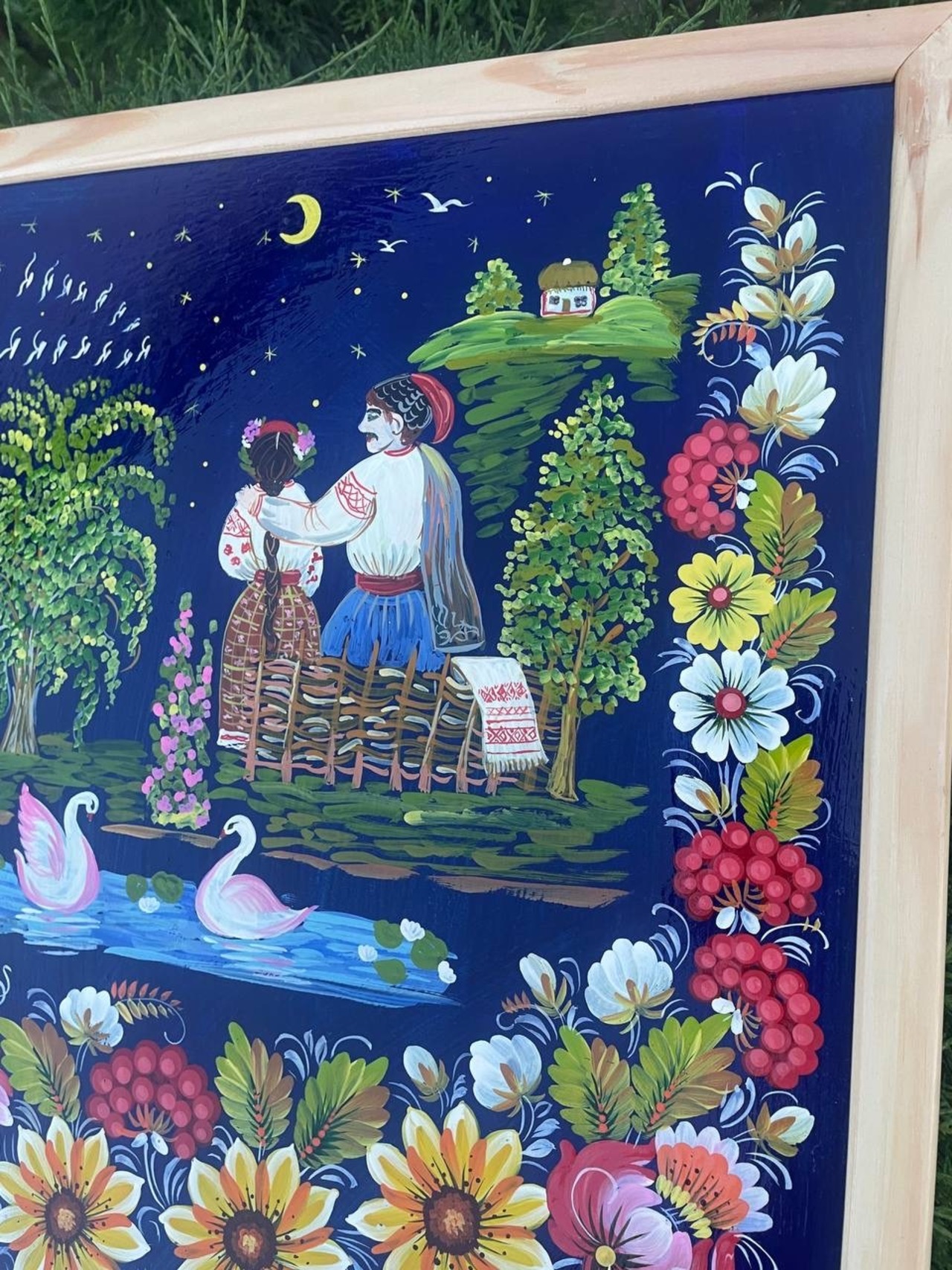 【池のほとり、柳のそばで】ペトリキウカ塗り　壁掛け手描き絵画（ヴァレンティナ・ホメンコ） - 8