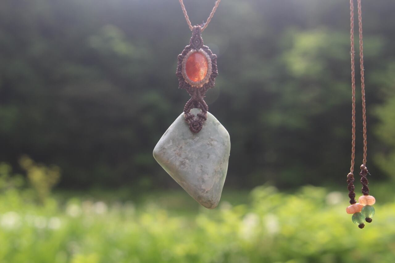 Itoigawa Jade & Sunstone micro macrame pendant