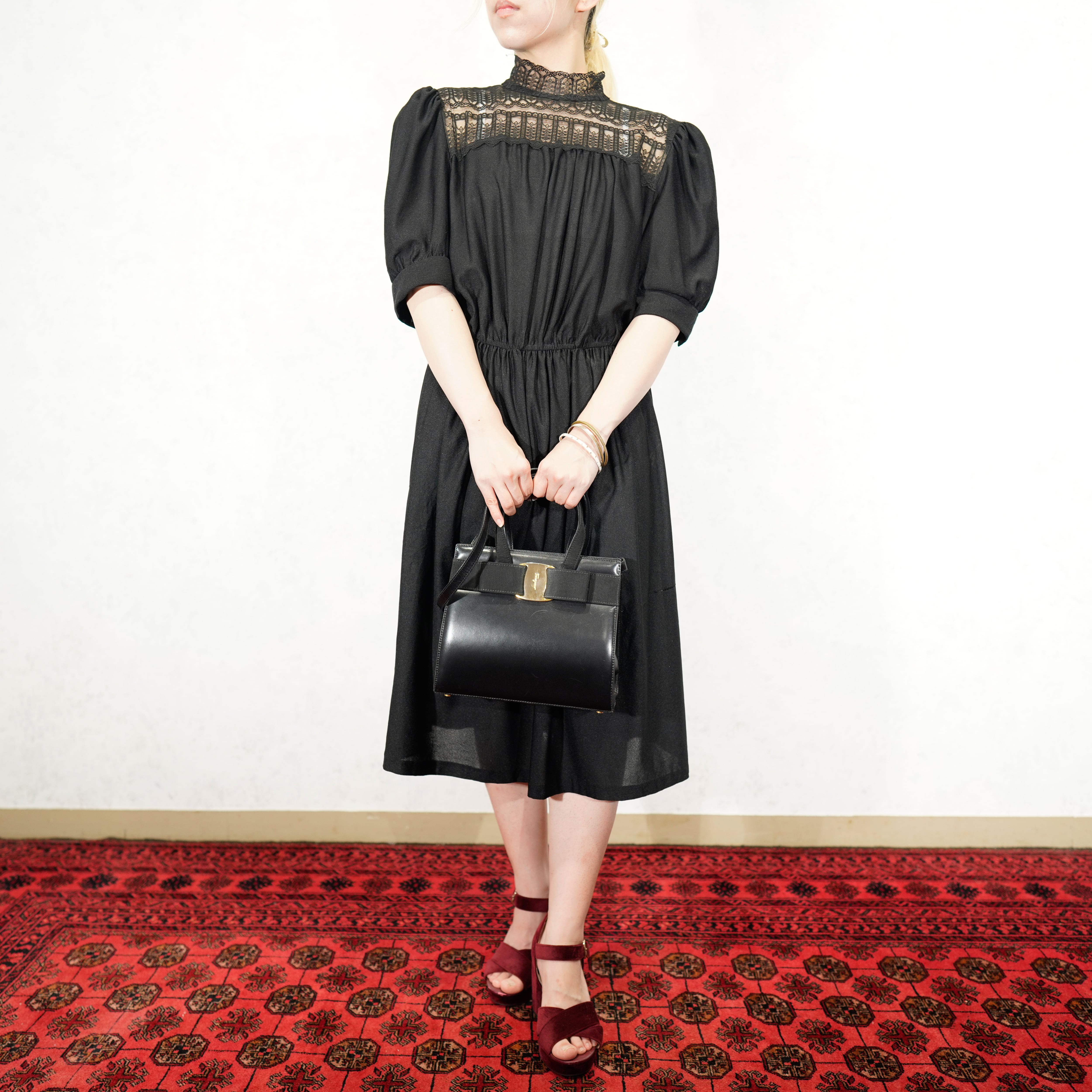 Salvatore Ferragamo VARA LEATHER 2WAY SHOULDER BAG MADE IN Salvatore Ferragamo VARA LEATHER 2WAY SHOULDER BAG MADE IN