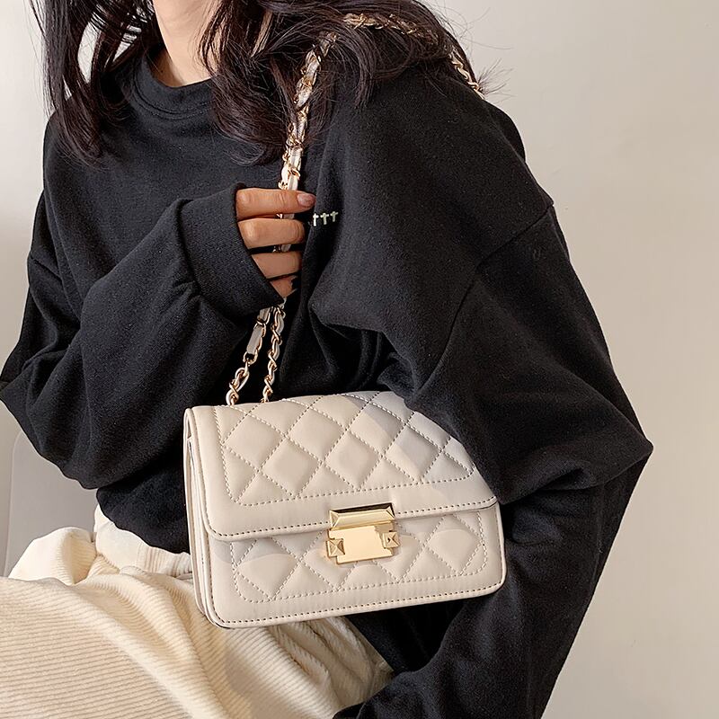 チェーン ホワイト メッセンジャーバッグ Tiancai_Wing_Bag48578447619