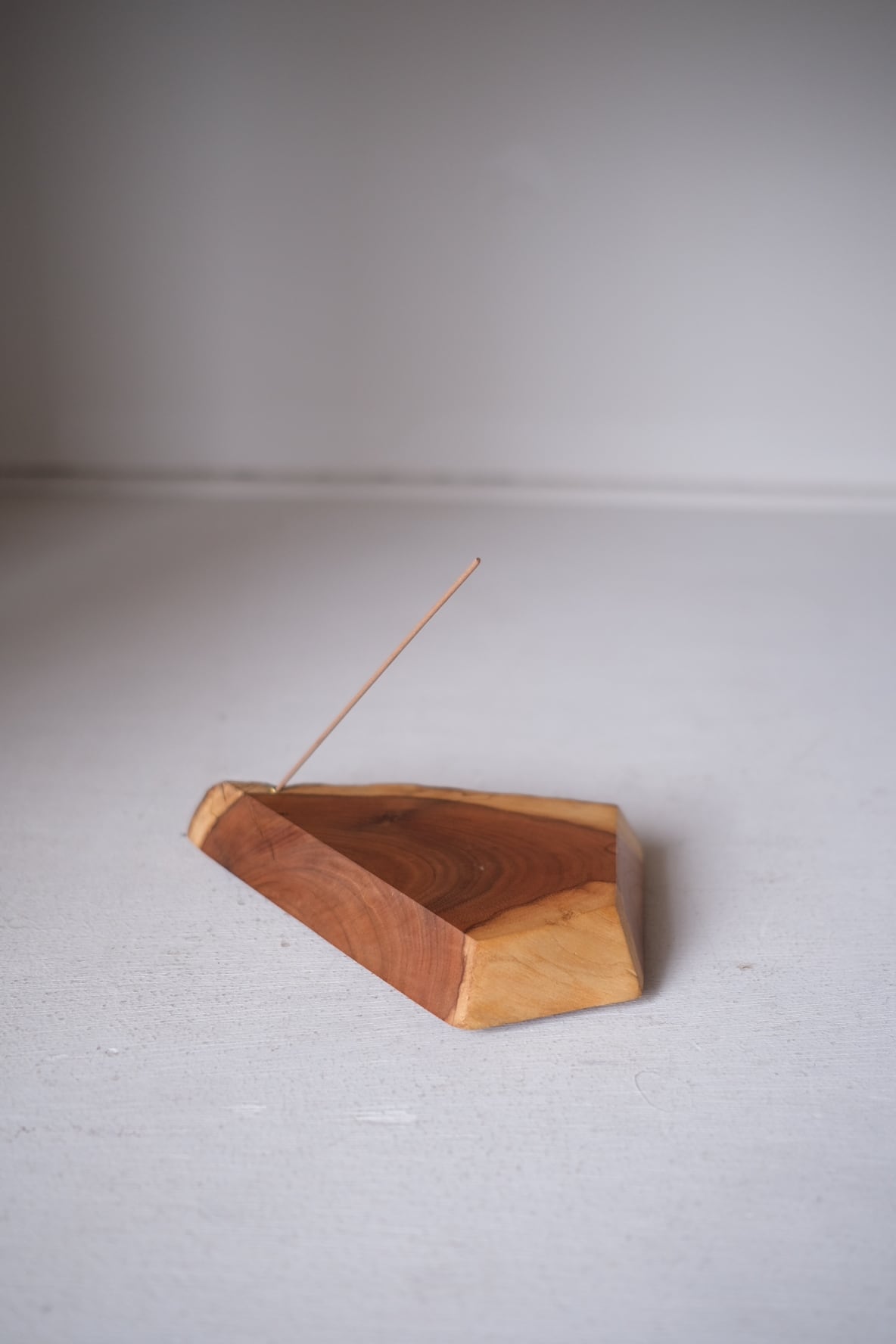 一枚板お香立て 桑 -Kuwa- #152