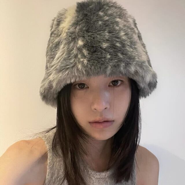 ハット バケットハット レディース 帽子 冬 帽子コーデ 小顔効果 バケハ もふもふ ふわふわ 秋冬 あたたかい おしゃれ こなれ感 スタイリッシュ ニュアンスカラー グレー