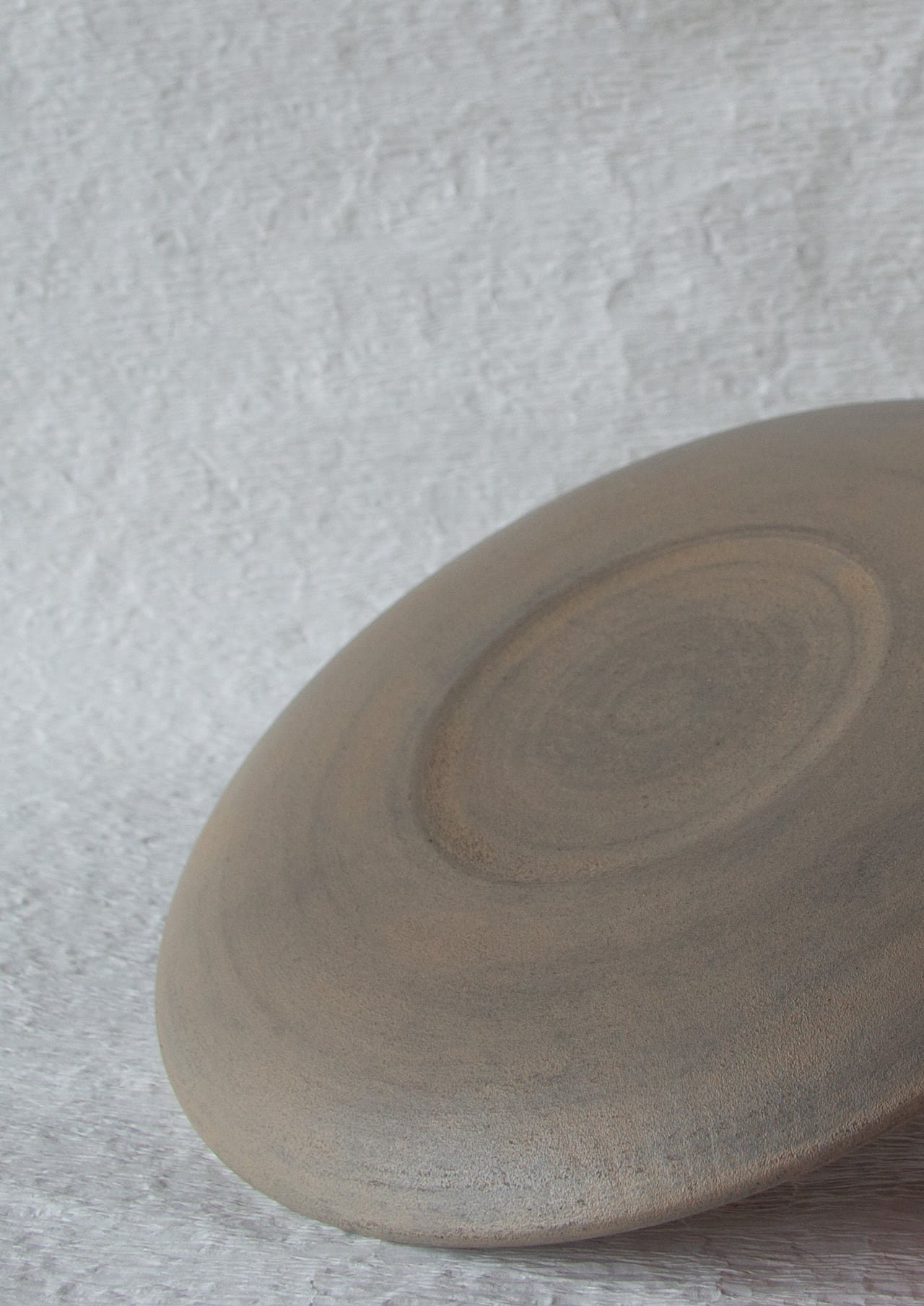 白漆丸皿 8寸（24㎝） 富井貴志作 2510_33 | web-shop MITATE