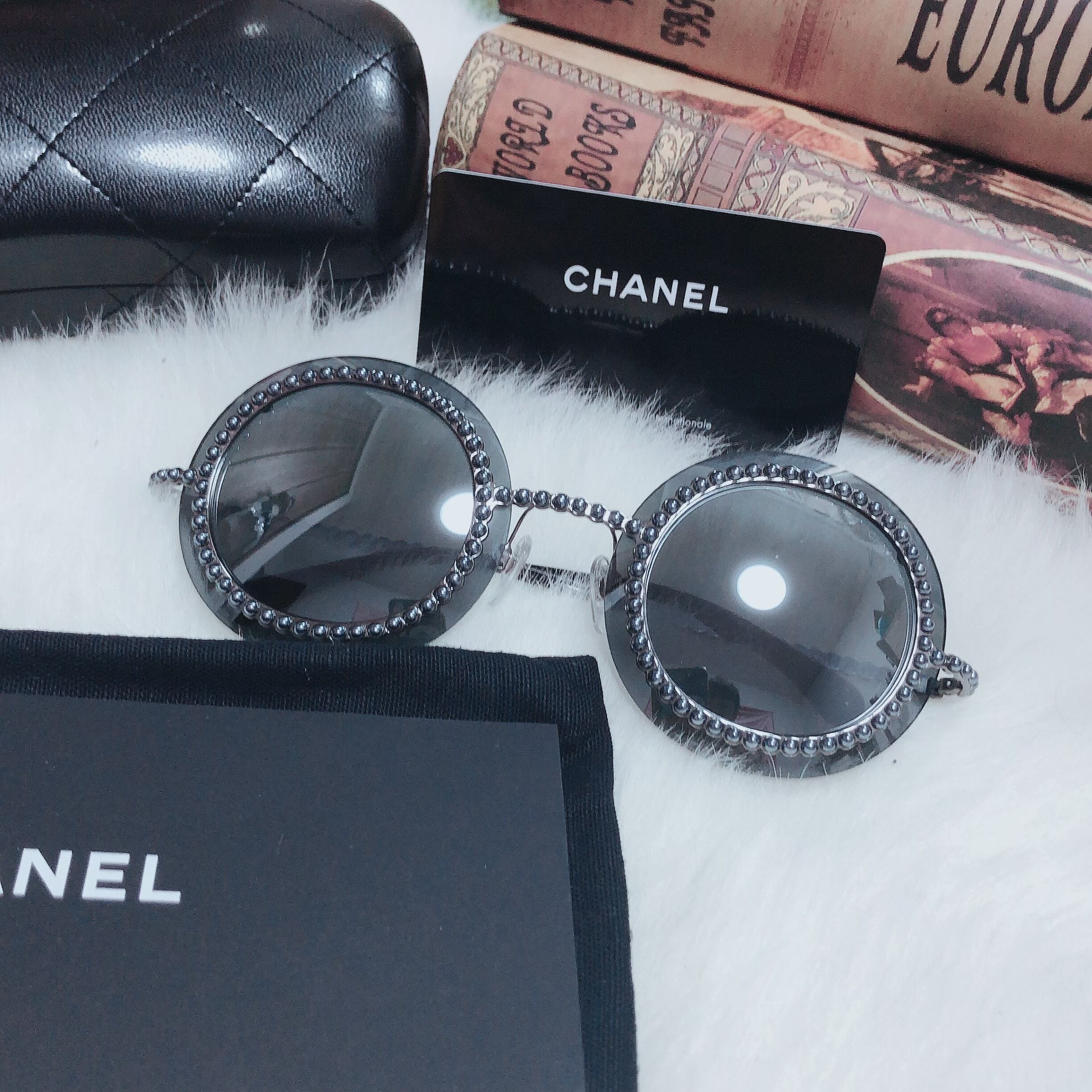 CHANEL 丸 ラウンドシェイプ サングラス-