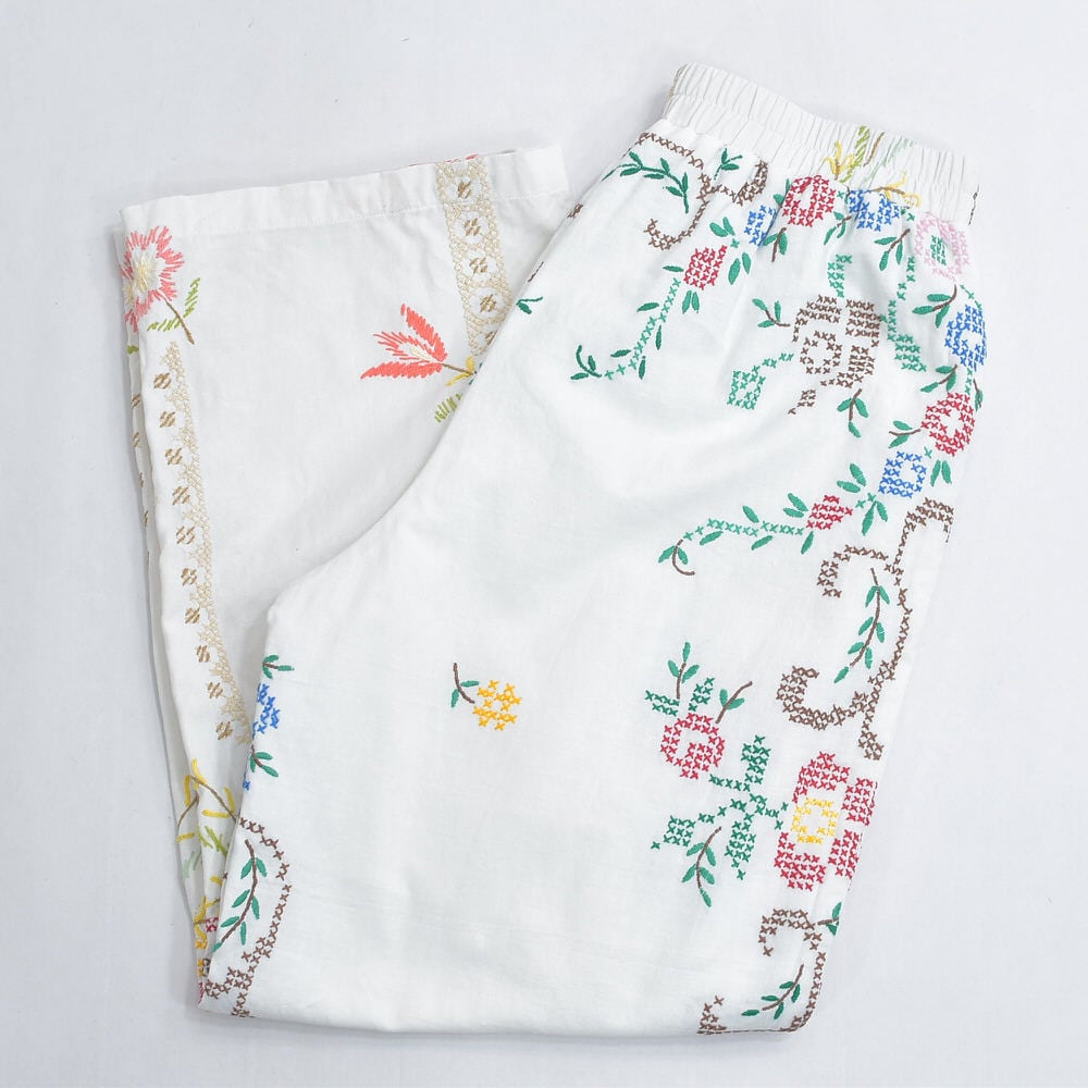 Remakeリメイク 再構築 パッチワーク&フラワー刺繍 デザイン ルーズ