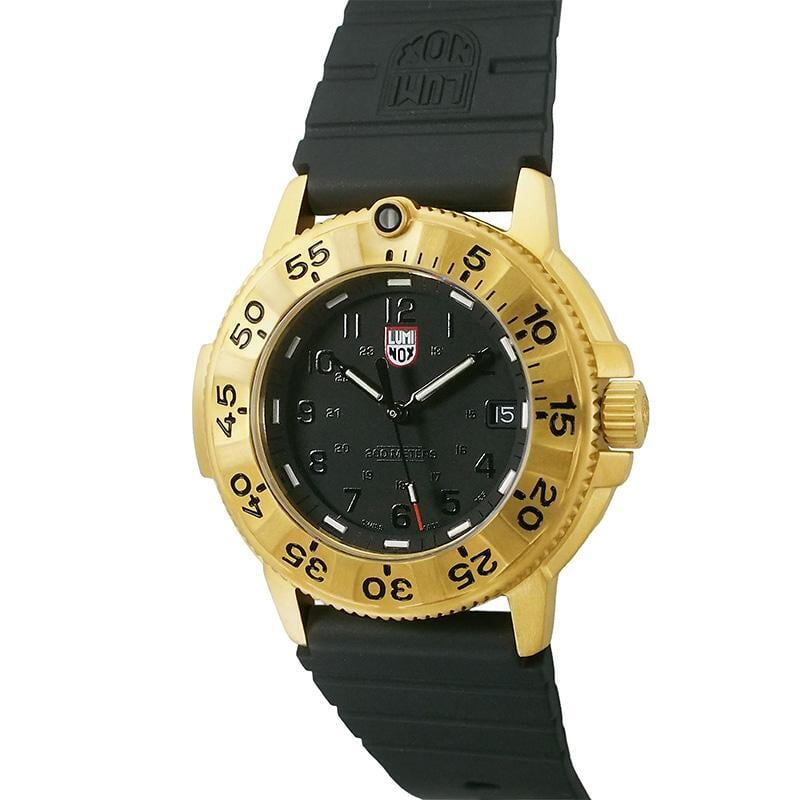 カシオ CASIO Gショック GA-700シリーズ GA-700FF-8AJF クオーツ 新品