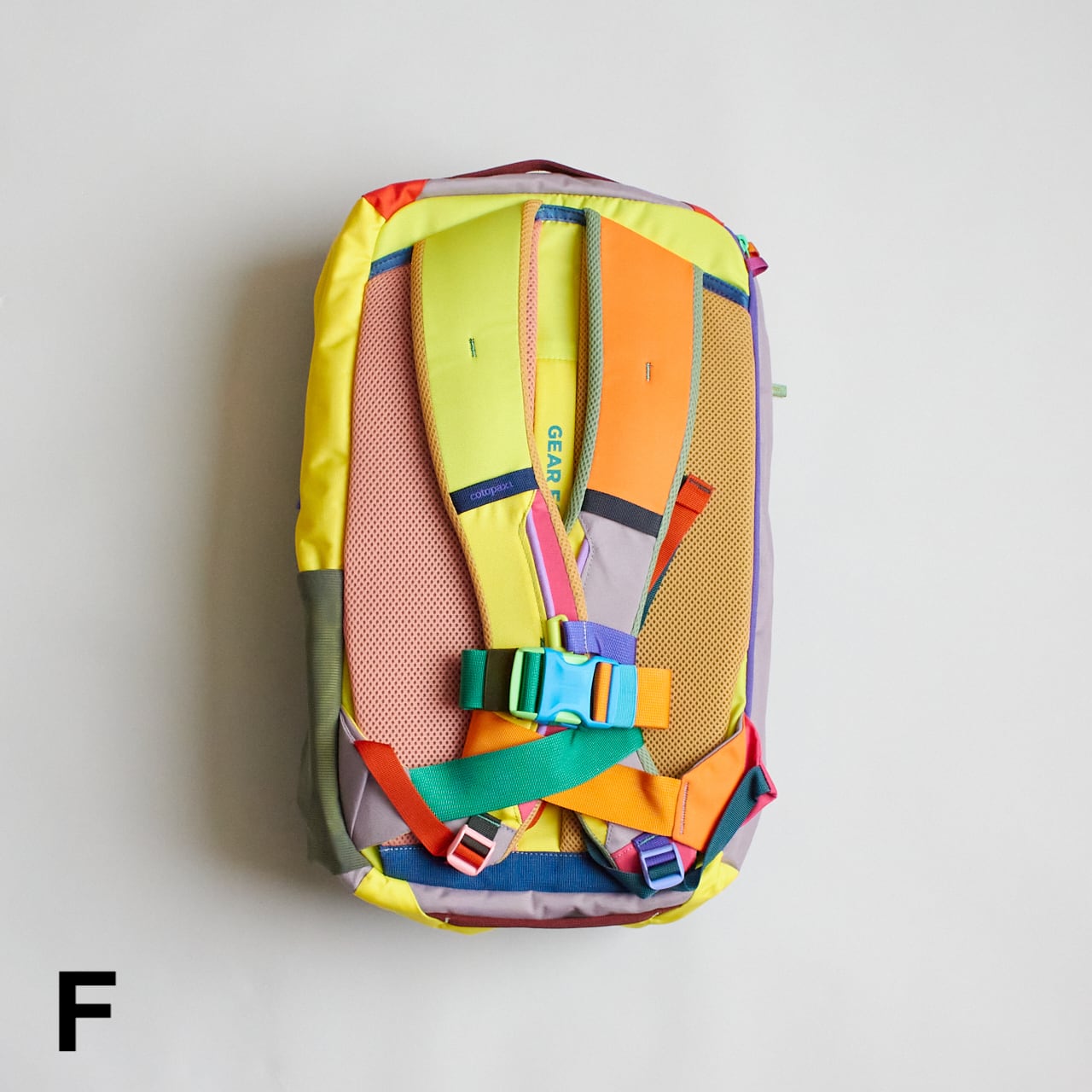 Cotopaxi（コトパクシ）Allpa 28L Travel Pack - Del Día ② メンズ