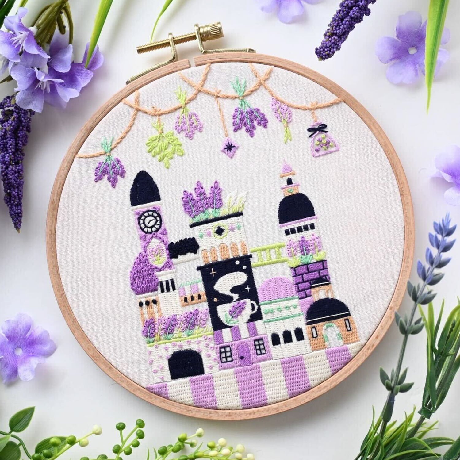 刺繍キット 「ラベンダーの街」《空想街雑貨店》