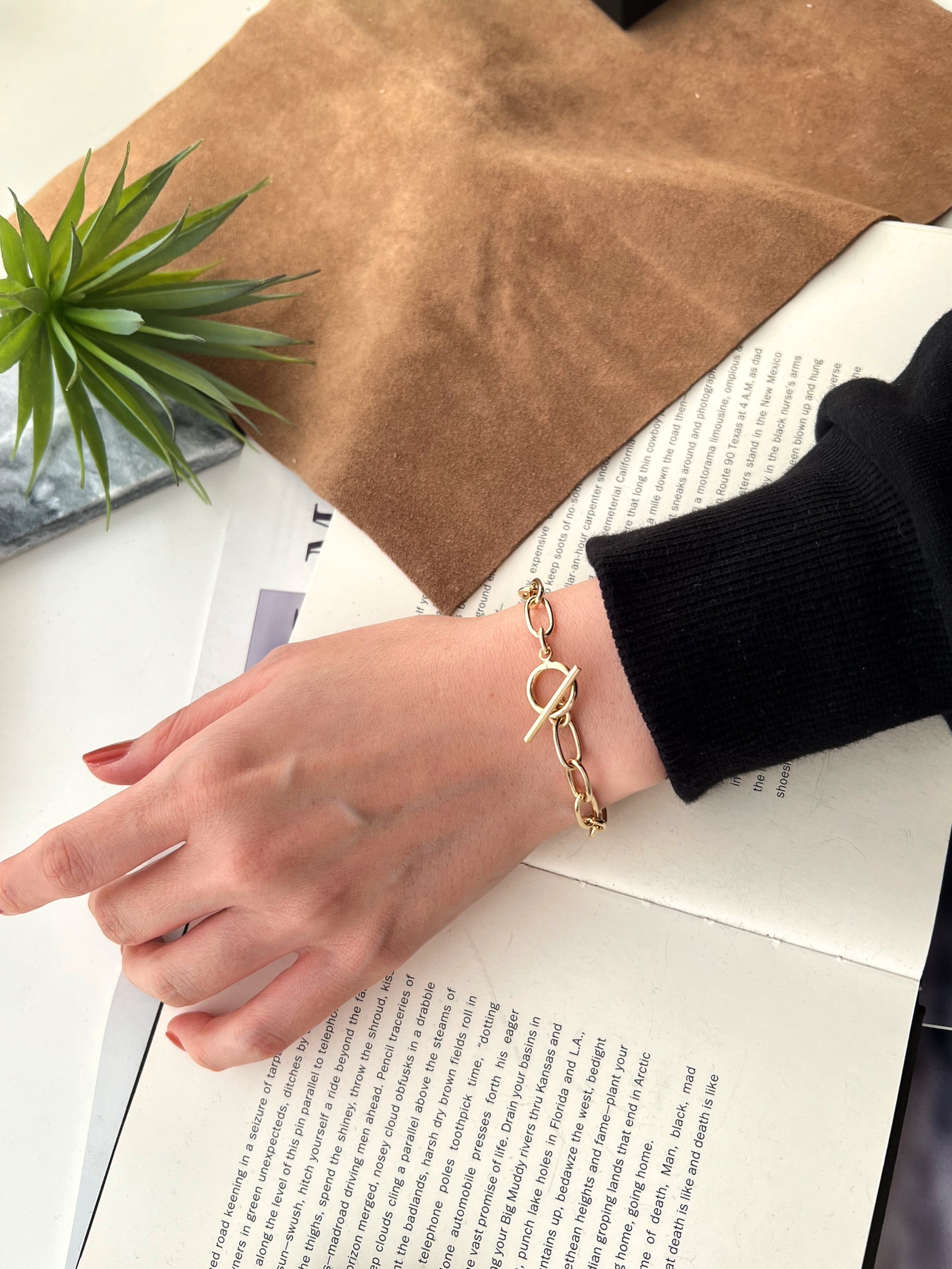 ゴールドチェーンブレスレット オーバルカット Cut Chain Bracelet | Fabulous Sounds