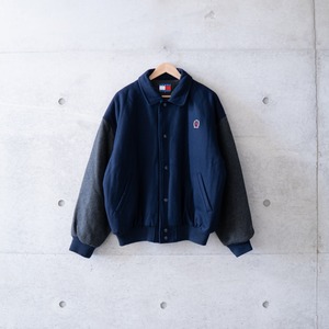 TOMMY HILFIGER / STADIUM JACKET (used)