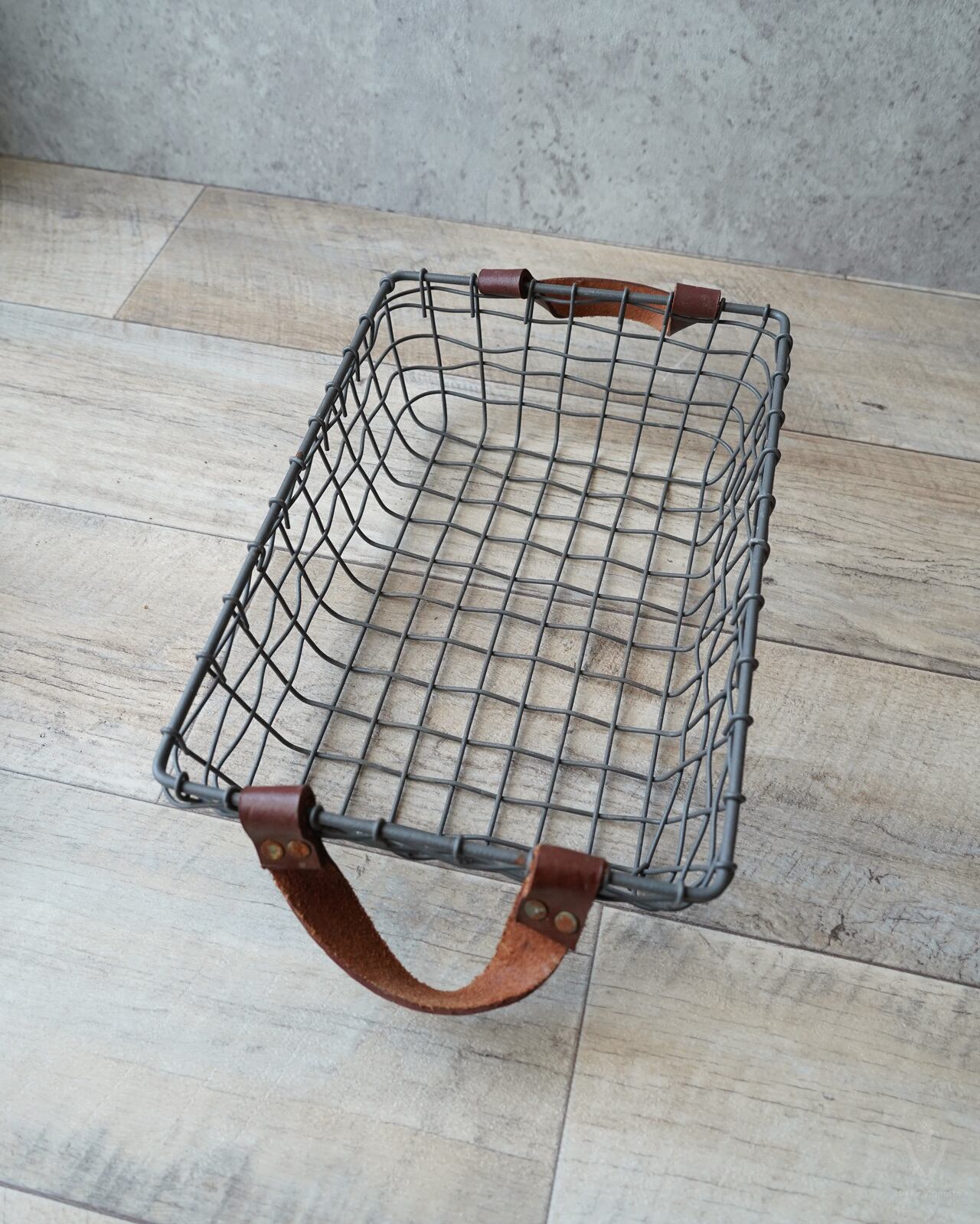 ワイヤー】 長方形ワイヤーバスケット（皮手） W35cm | アトリエ ヴィ