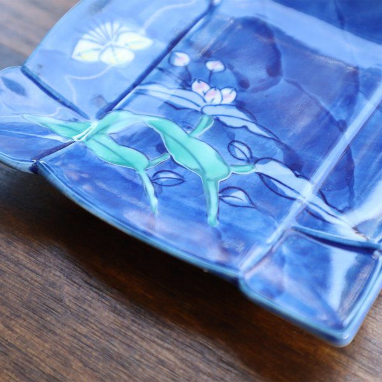 有田焼　糸巻皿（小）　つゆ草 8-082