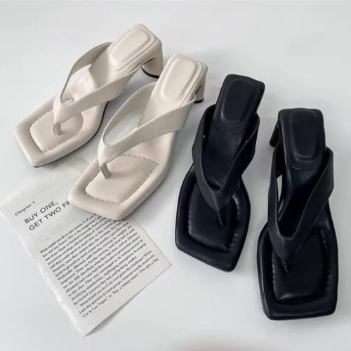 サンダル レディース トングサンダル スクエアトゥ フェイクレザー エコレザー ハイヒール 6.5cmヒール シック モード きれいめ 大人 美脚 脚長 リゾート バカンス プール 靴 おしゃれ