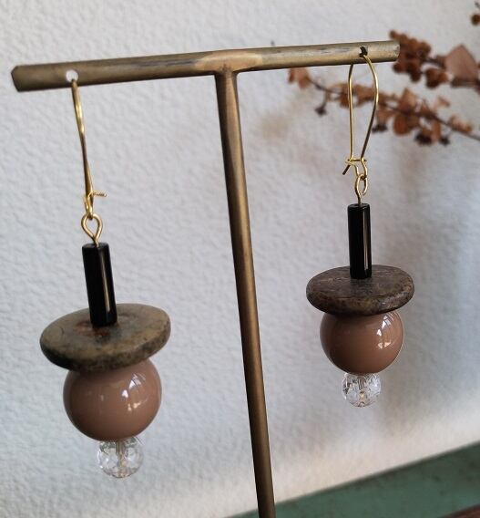 【SALE】ストーン風パーツのピアス