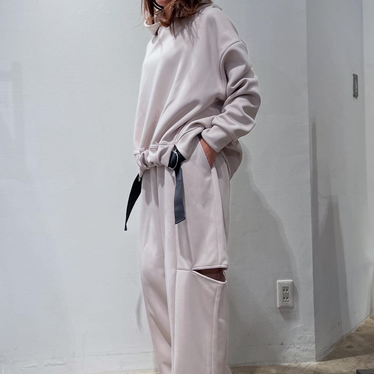 トラノイ  TRANOI 2way slit pants