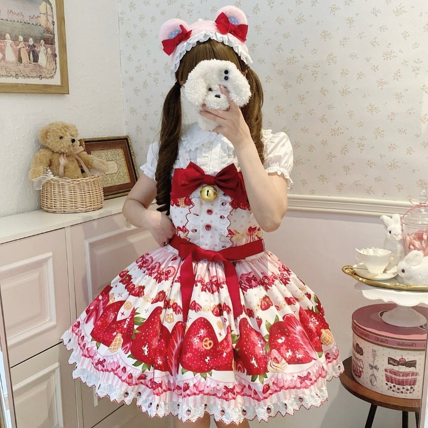 ロリータファッション ゆめかわいい サスペンダースカート いちご柄