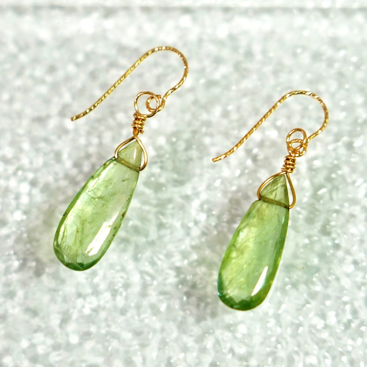 専用❣️ブルーオブシディアン＆グリーンカイヤナイトのピアス 14kgf