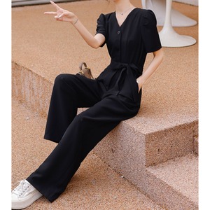 ウエストリボン付きVネックブラックジャンプスーツ W01135