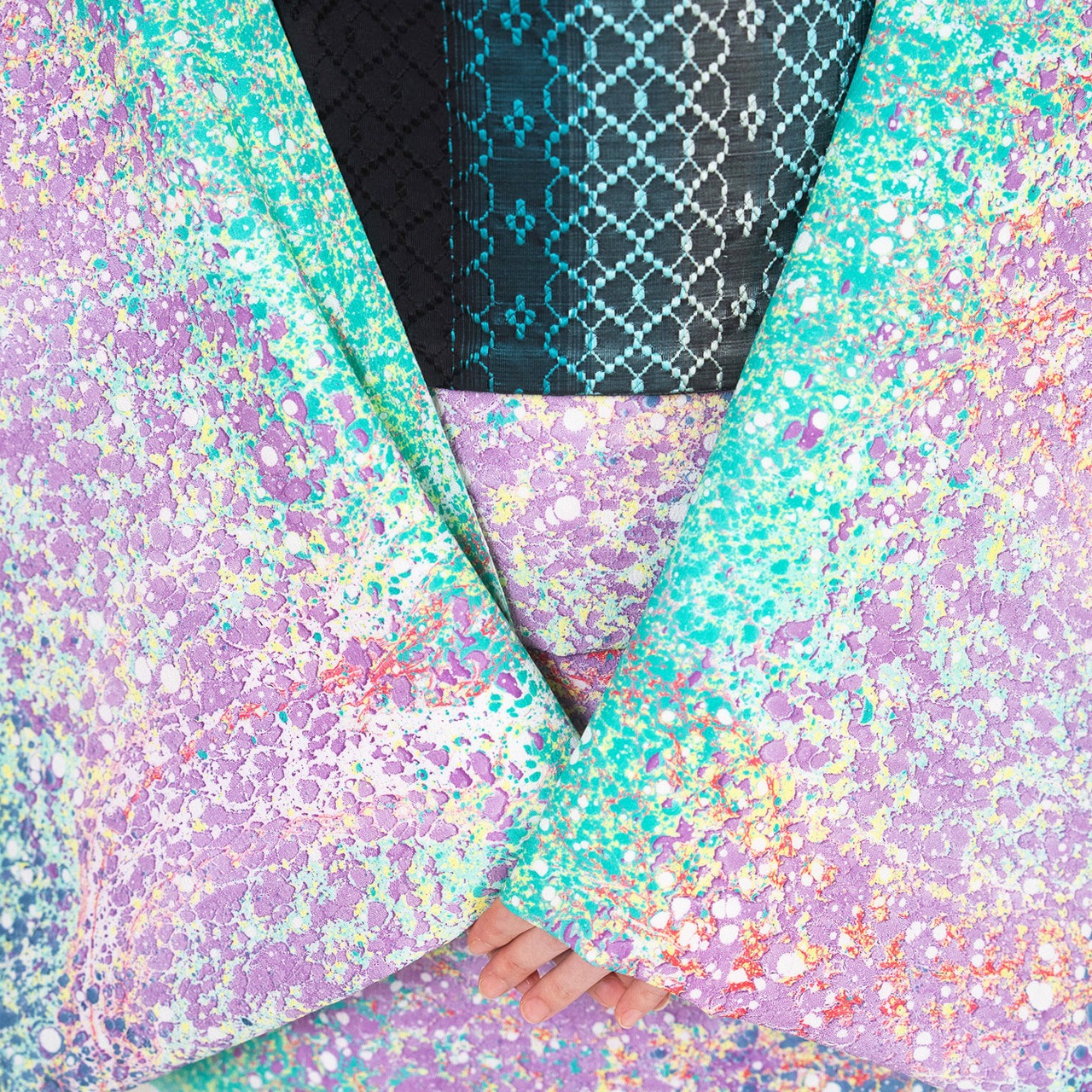 「星降る庭と月の影」ドット柄〜洗えるきもの（シルジェリー）〜