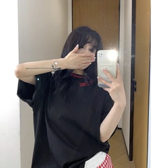 OISIS034 ネックライン刺繍Tシャツ