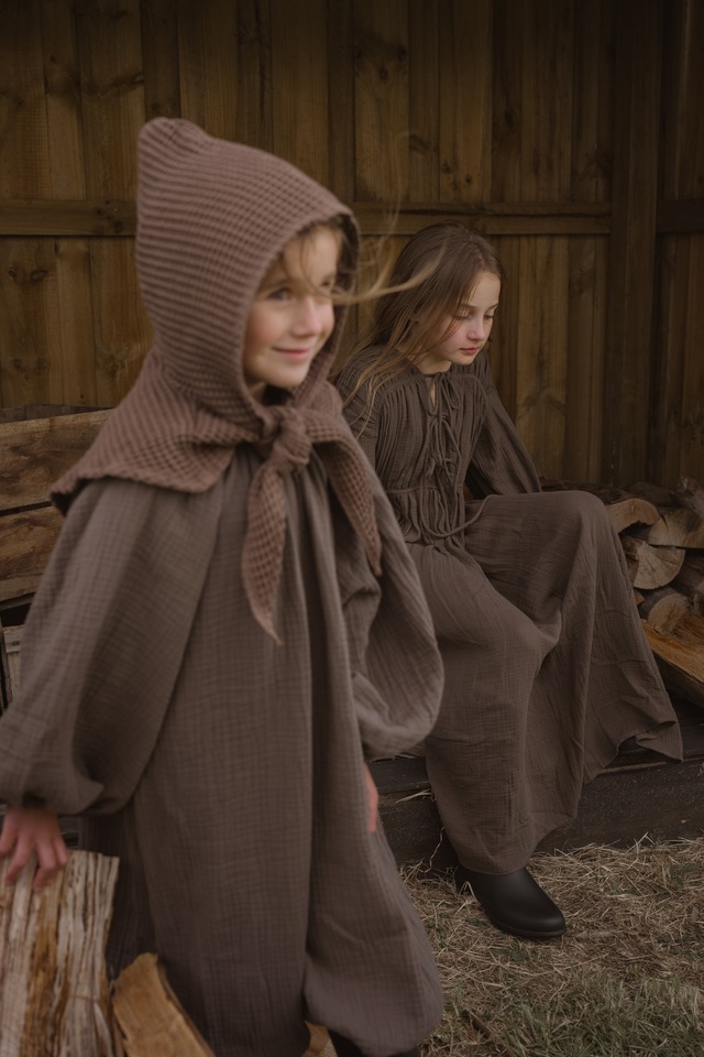 《即納》son and daughter / Inigo Hood