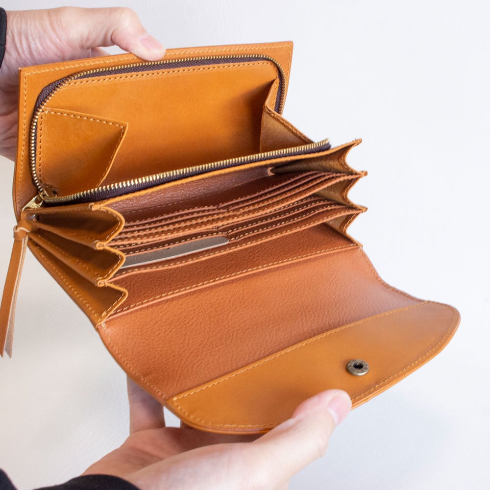 フラップ式ロングウォレット (アラバスタレザー) 【aw-10hn