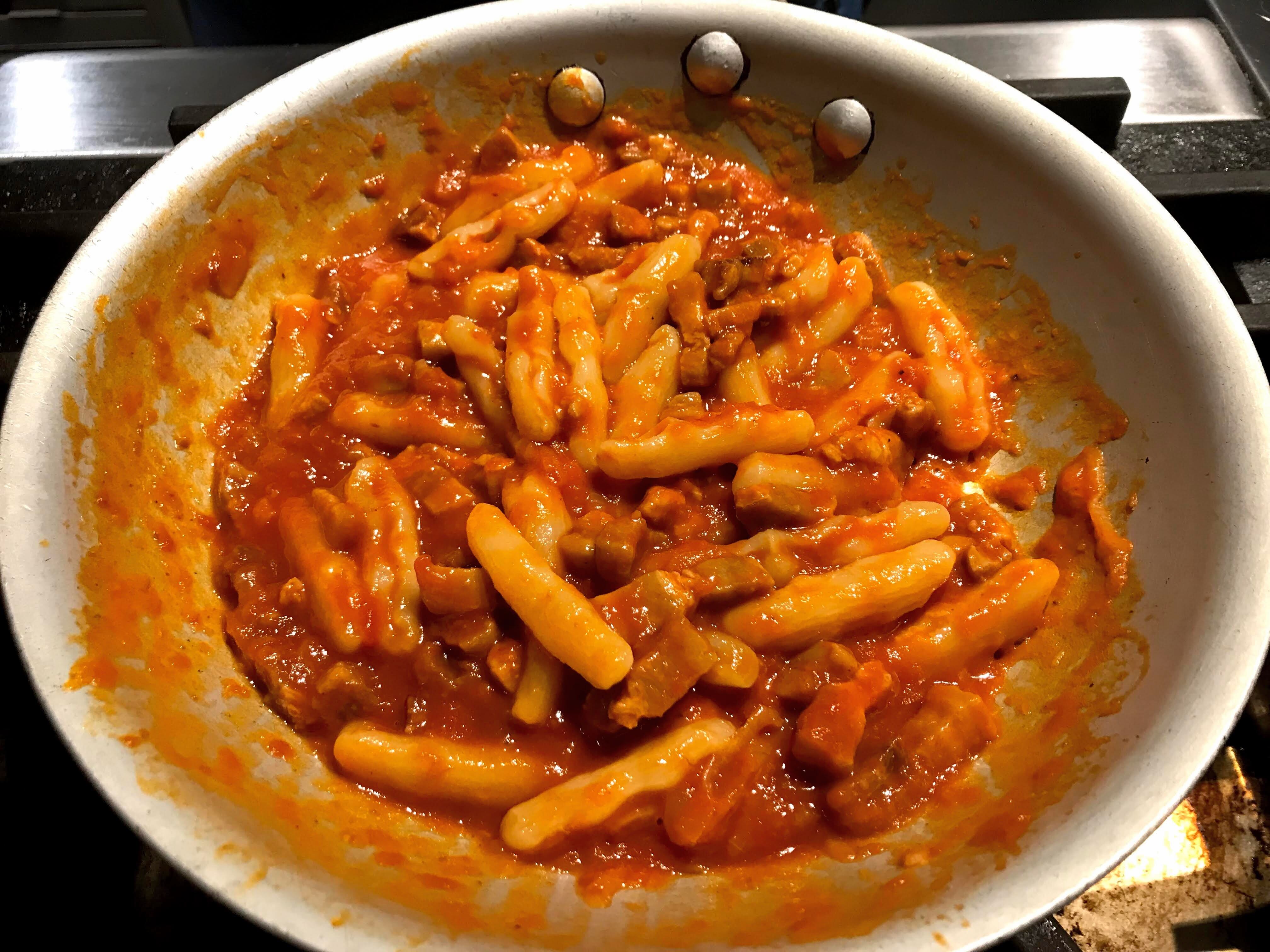 もちもち 手打ちパスタ Cavatelli カヴァテッリ 冷凍 Mangiapesce マンジャペッシェ もちもち 手打ちパスタ Cavatelli カヴァテッリ 冷凍 Mangiapesce マンジャペッシェ