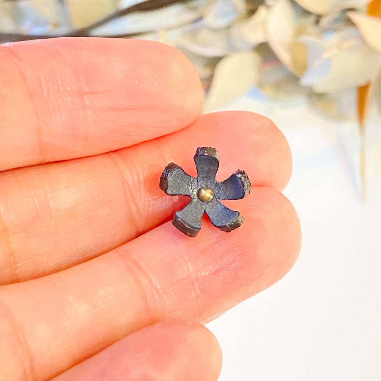 【アウトレット3D立体レザーフラワー】スターフラワー(ピン付きタイプ）ペールラベンダー6個セット - 4