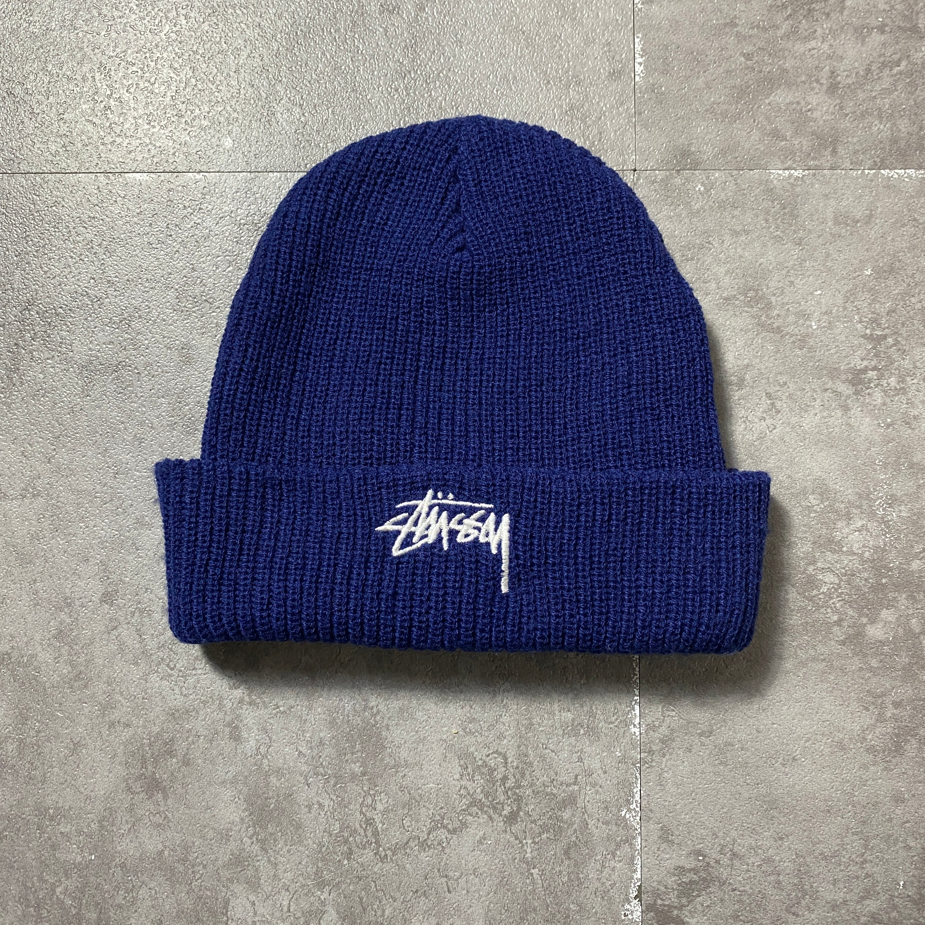 USA製】stussy ステューシー 刺繍ストックロゴ ネイビー アクリル