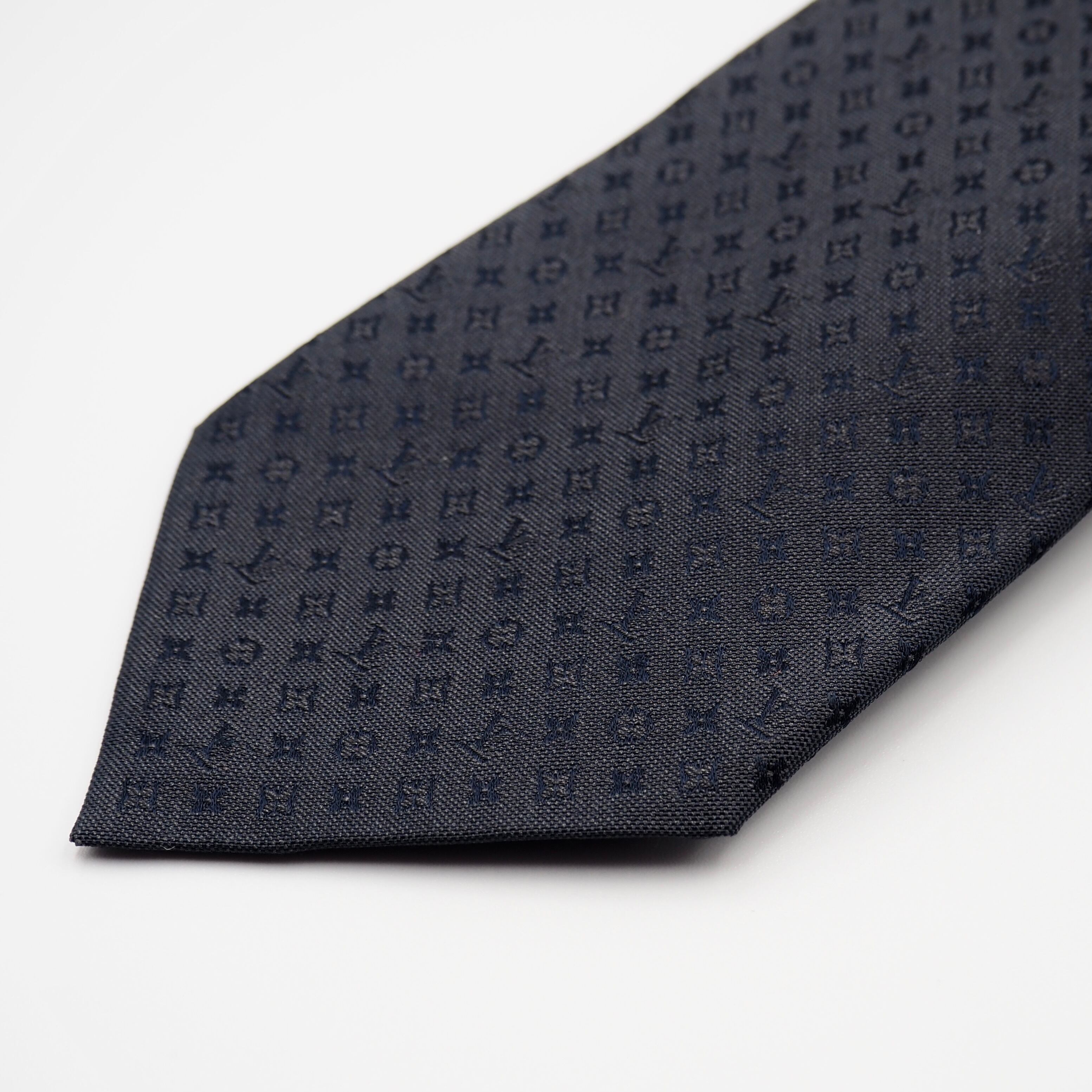 美品 ルイヴィトン Louis Vuitton ネクタイ シルク ブラック 黒黒 楽天市場】【アパレル】LOUIS VUITTON ルイ ヴィトン モノグラム