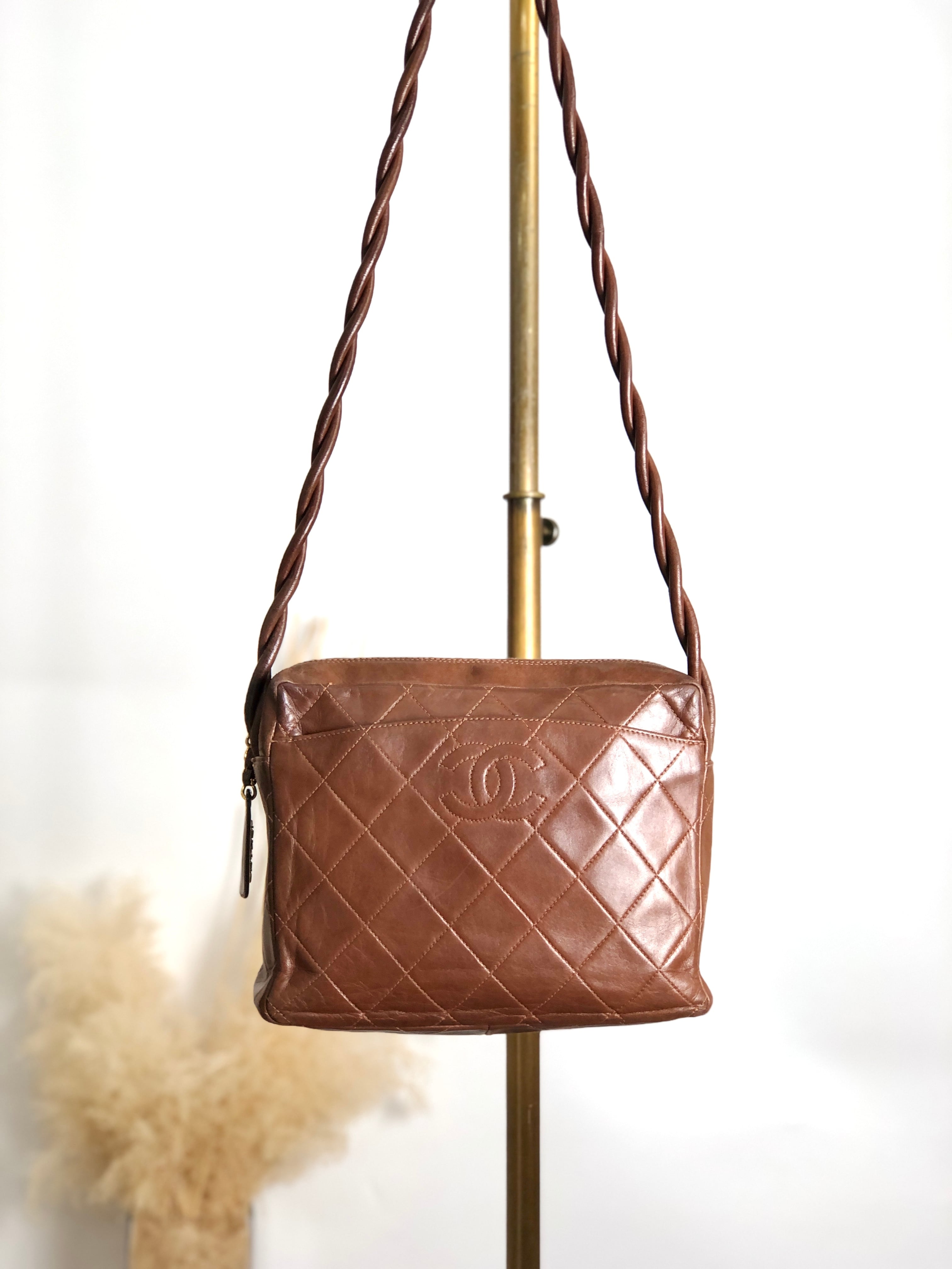 CHANEL シャネル ショルダーバッグ ブラウン ココマーク レザー