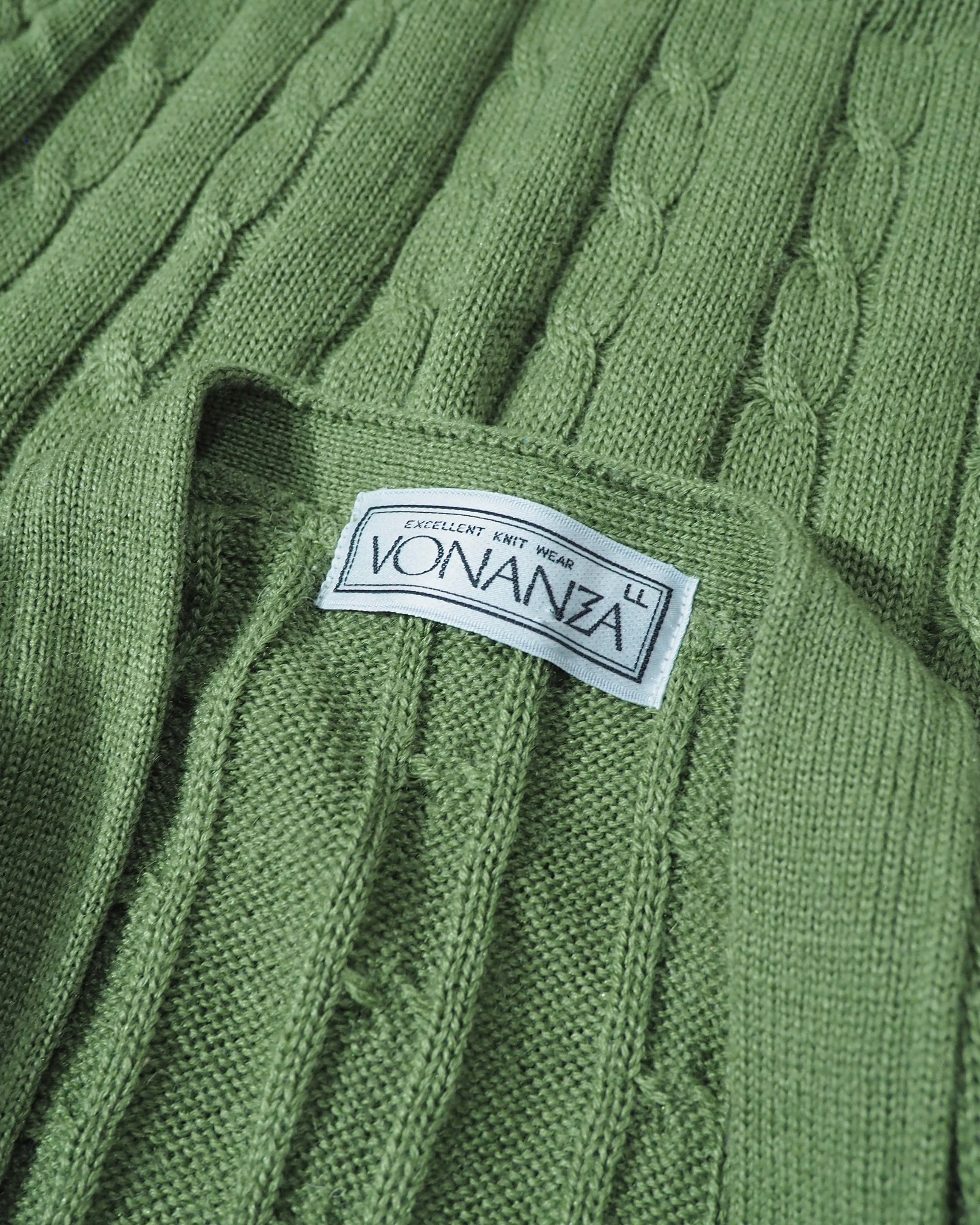 1990s ” VONANZA ” Beautiful Light green Color vintage loose knit Cardigan