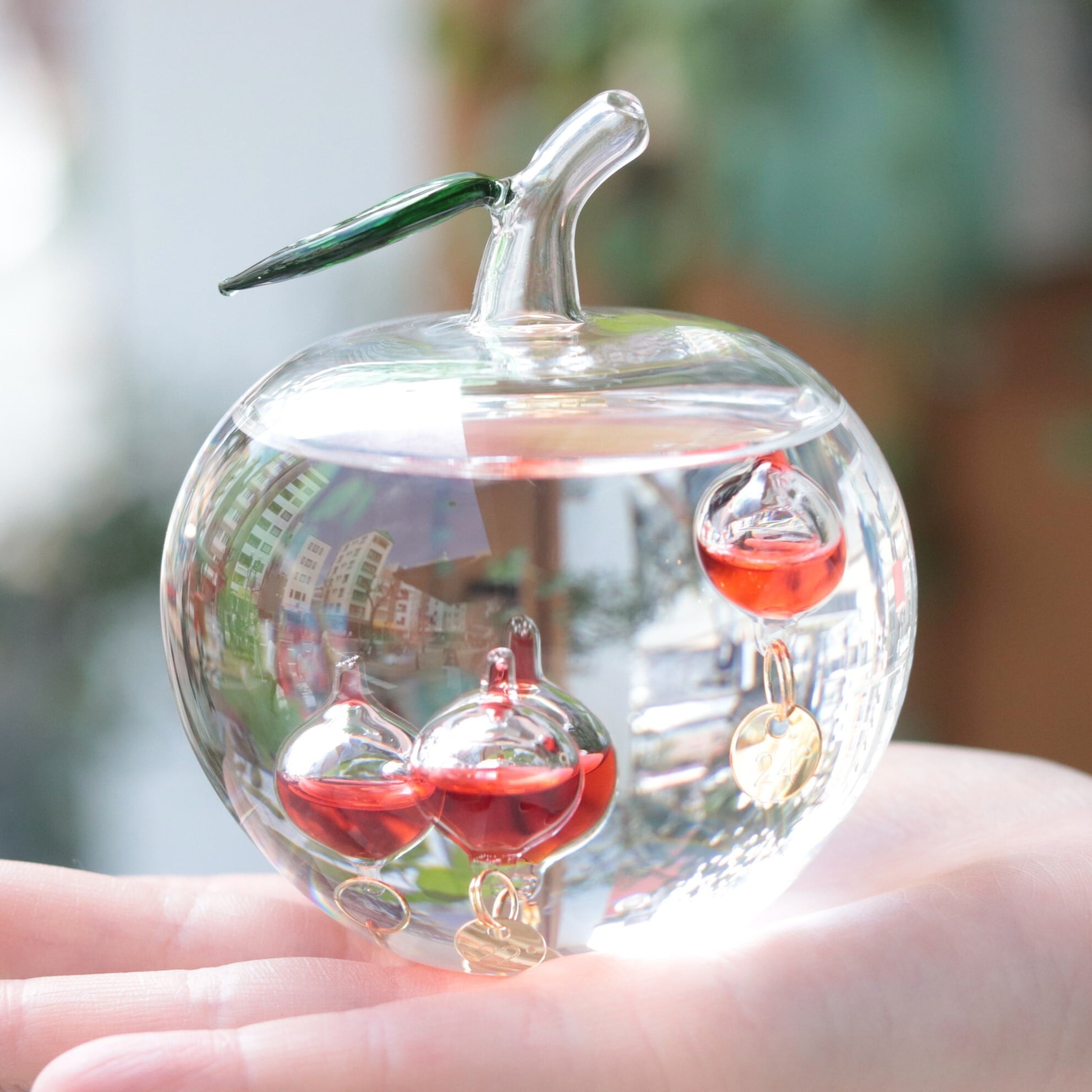 雑貨】ガラスフロート温度計 りんご | ジーフラットインテリアショップ