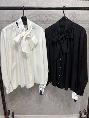 ROBE マットサテン調　ボウタイブラウス　631447