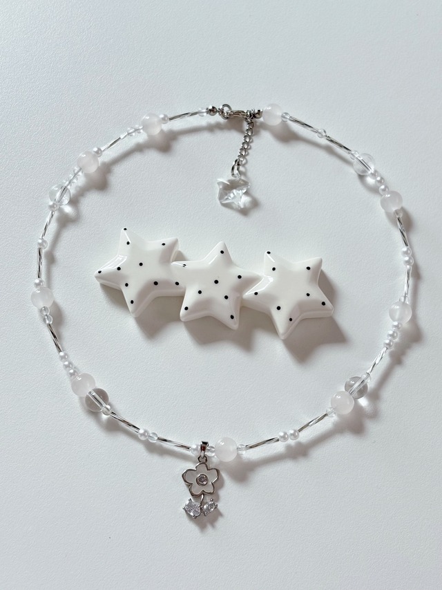 clear flower beads necklace