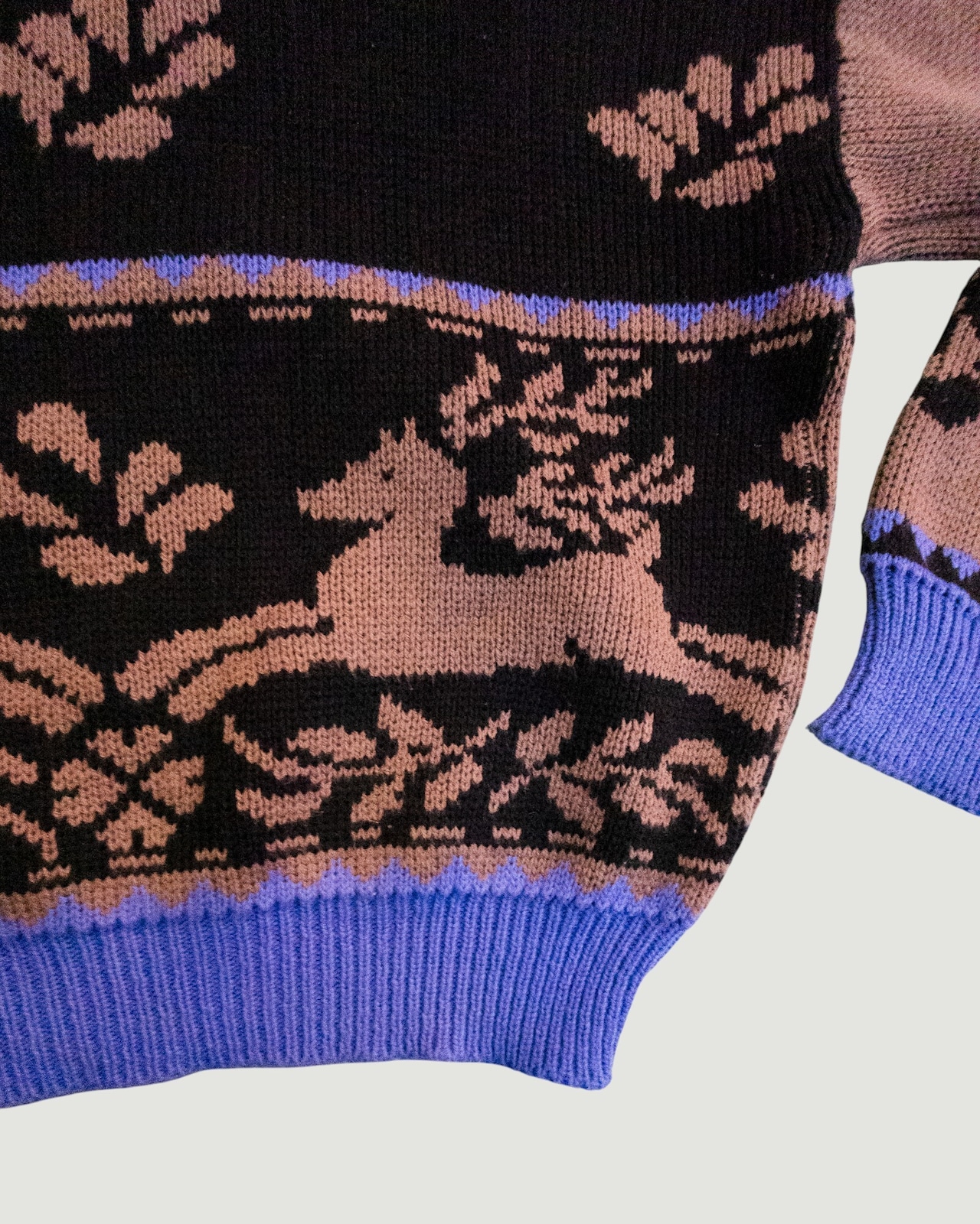 【古着】鹿が飛び跳ねるセーター - 6