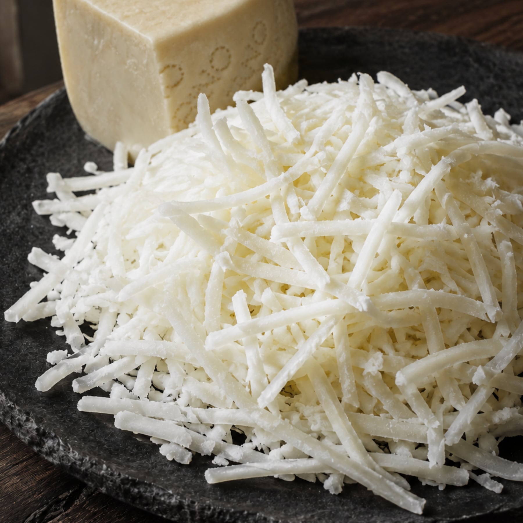 ペコリーノロマーノ DOP シュレッドチーズ 150g 3mm|注文後にシュレッド・イタリア産 羊乳100% グラスフェッド|カルボナーラ・パスタに Pecorino Romano DOP Grassfed Shredded Cheese