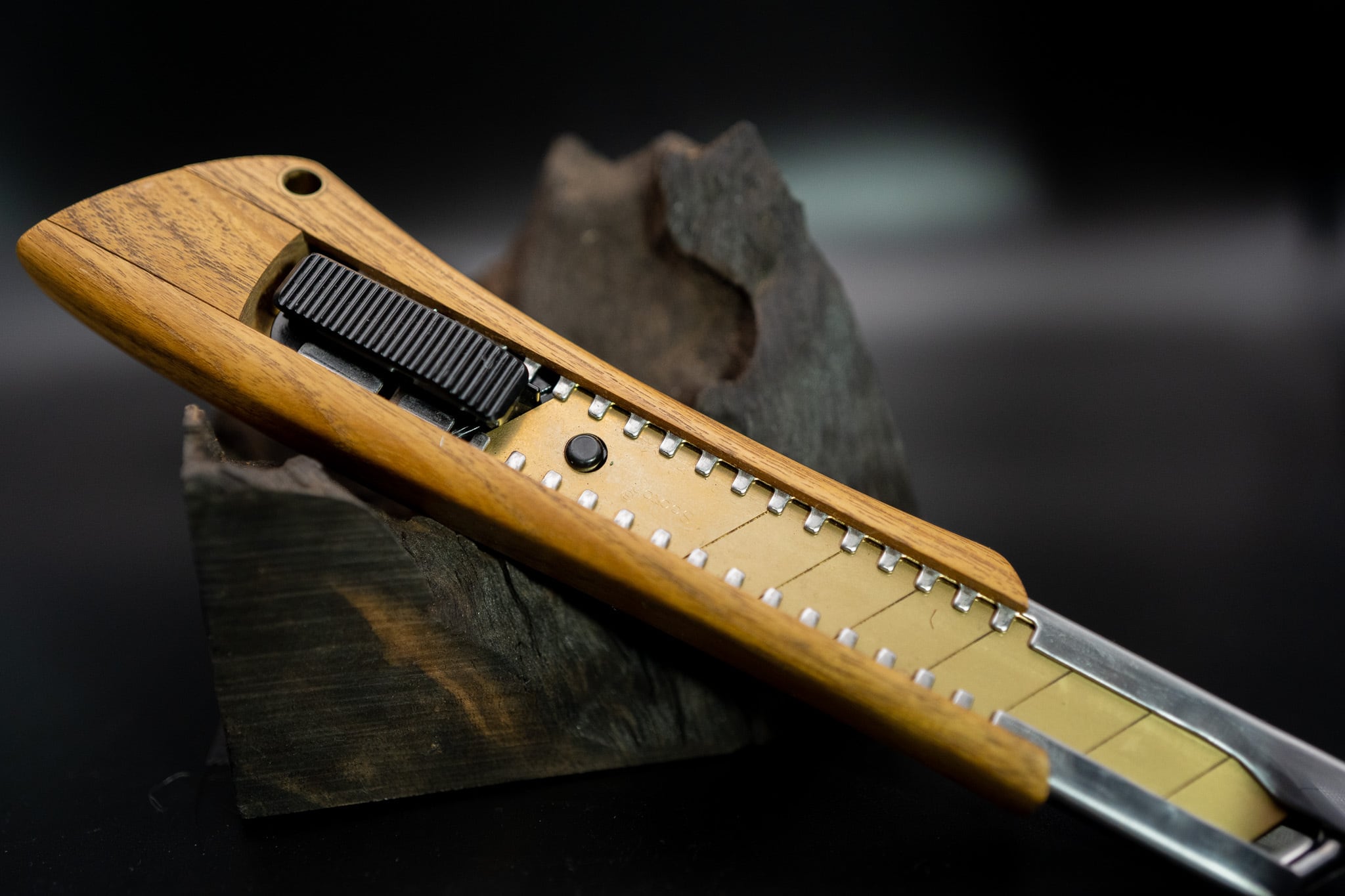 L型木製カッターナイフ 金桑 flamberg